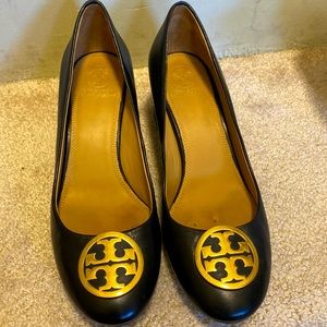 Tory Burch Benton 50mm pump - size 8